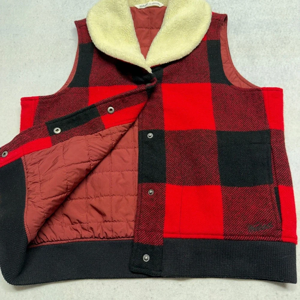 Vintage Woolrich Buffalo Plaid Wool Vest Sherpa Collar Quilt Lined Western Large